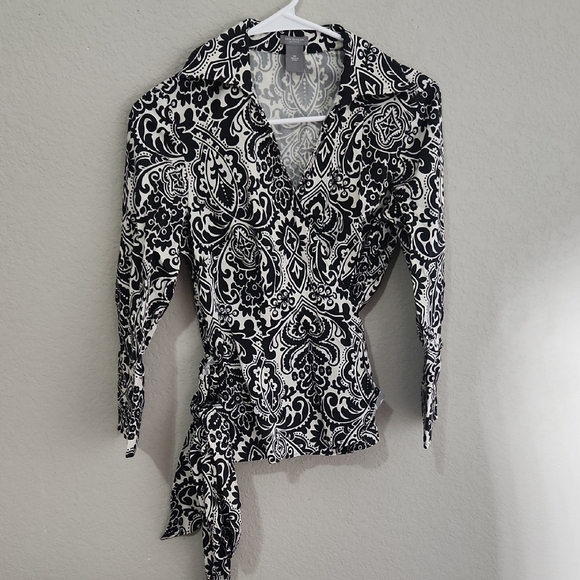 Anne Taylor Wrap top Petite Shirt size 8p Black and White Patterned Wrap Chinch - Picture 1 of 8